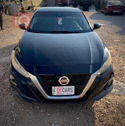 نيسان ألتيما